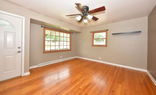10901 Harvest Ln, Milwaukee, WI 53225-3824
