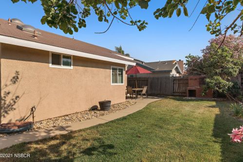1623 Venette Ln, Santa Maria CA  93454-1582 exterior