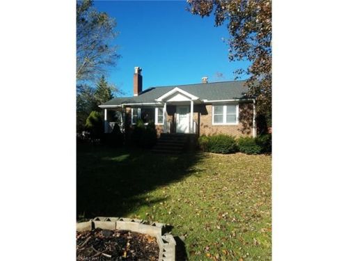 189 Morgan Branch Rd, Biltmore Lake, NC 28715-9025