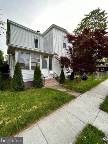 1001 4th St, Florence, NJ 08518-1003
