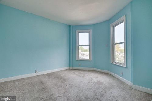 645 Lamont St, Washington, DC 20010-2518