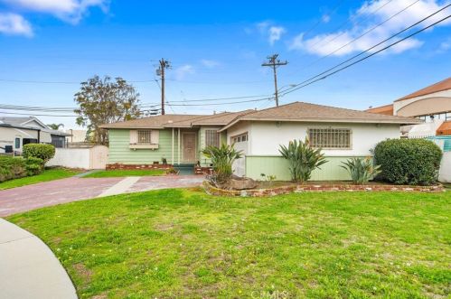 14032 Spinning Ave, Gardena, CA 90249-2912