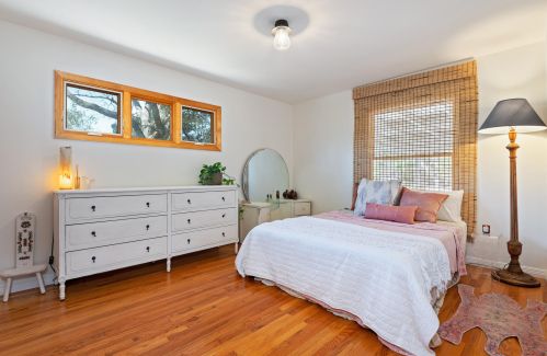 1720 Calle Poniente, Santa Barbara CA  93101-4916 exterior