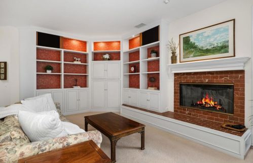 3304 Silver Oak Ln, Vista CA  92084-6614 exterior