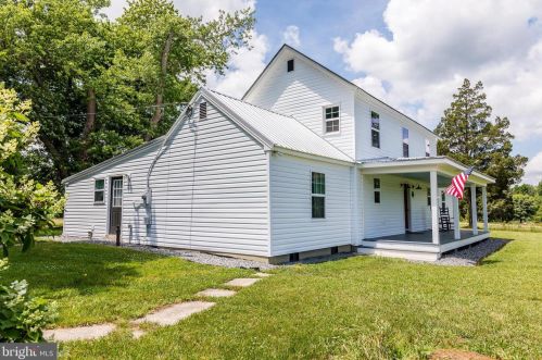 10842 Kings Hwy, Montross VA  22520-2038 exterior