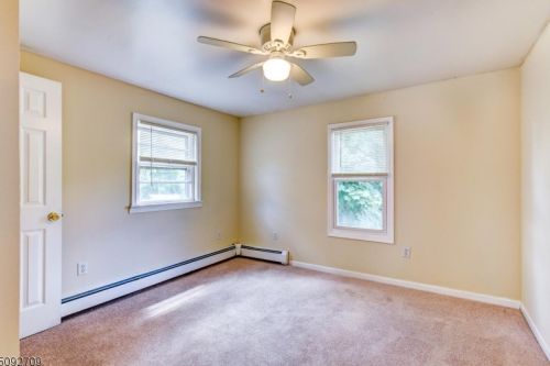 12 4th St, Wantage NJ  07461-2512 exterior