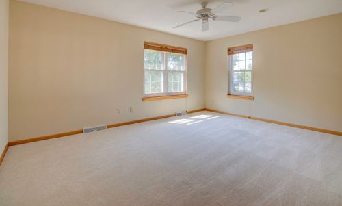 1912 Wexford Ln, Waukesha WI  53186-1252 exterior