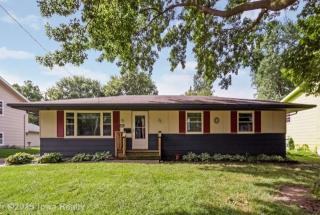 8408 Horton Ave, Des Moines, IA 50322-2912