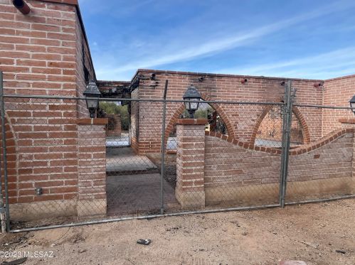 11305 Sundance Dr, Tucson, AZ 85749-9767