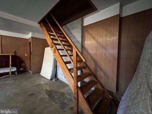 414 6th St, Laurel DE  19956-1364 exterior