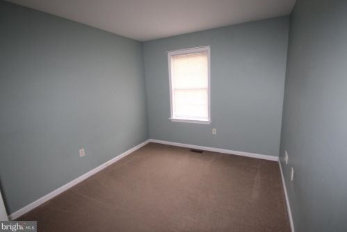 834 Knl Dr, Mount Joy PA  17552-9410 exterior