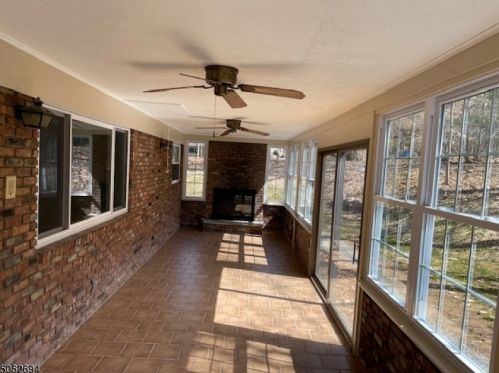 21 Greenbrier Rd, Green Brook NJ  08812-2018 exterior