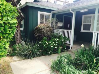 5209 Saloma Ave, Van Nuys CA  91411-3949 exterior