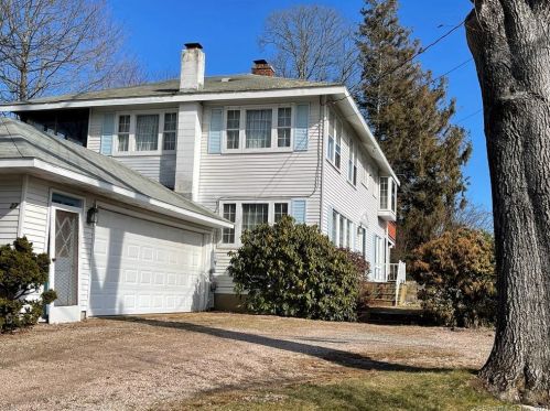 27 Ridge Rd, Groton, CT 06340-8928