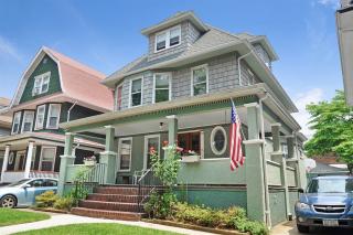 637 24th St, Brooklyn, NY 11210-1131