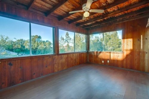 5027 Glasgow Dr, San Diego CA 92117-1037 exterior