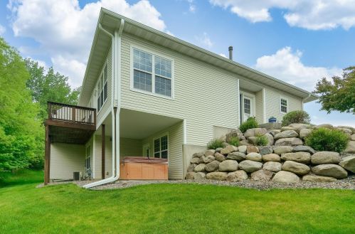 2104 Langston Ln, Otsego, MN 55376-8211