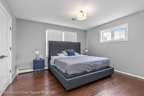 288 Essex Dr, Bricktown NJ  08723-6527 exterior