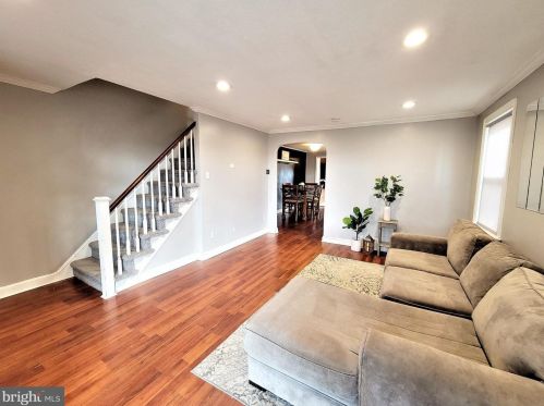 324 Amosland Rd, Holmes PA  19043-1203 exterior