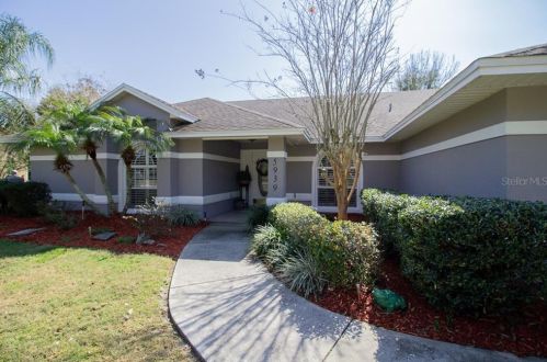 5939 Windwood Dr, Lakeland FL  33813-4805 exterior