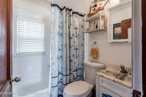 47 Van Ness Dr, Bricktown NJ  08723-5760 exterior