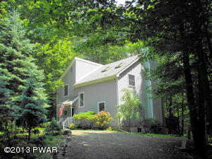 102 Elderberry Ln, Greentown, PA 18426-7510