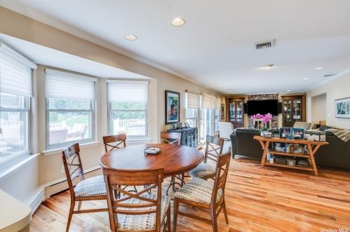 74 Stonehurst Ln, Huntington Station NY 11746-7935 exterior