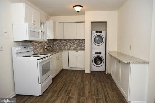 5707 Artemus Rd, Gainesville VA  20155-1542 exterior