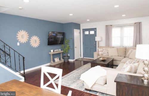 322 Hurst St, Norristown PA  19405-1623 exterior