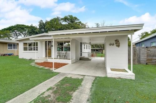 705 Canovia Ave, Orlando, FL 32804-2009
