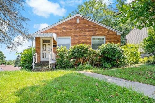 1315 Nokomis St, Pittsburgh, PA 15204-1551