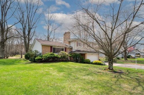 1112 Pine Street Ext, Grove City, PA 16127-6140