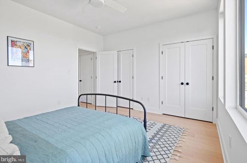 1601 2nd St, Philadelphia PA 19133-0033 exterior