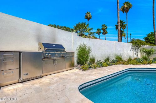 9202 83 Pl, Scottsdale AZ  85260-5656 exterior