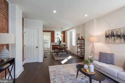 24 New St, Lancaster PA  17602-2028 exterior