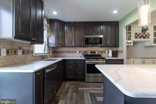 25 Goldy Dr, Gloucester NJ  08030-1318 exterior