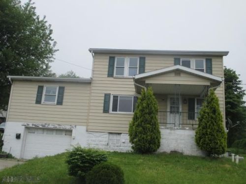 922 Middle St, Gallitzin, PA 16641