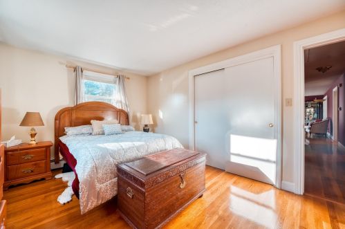 41 Carol Ave, Salem NH  03079-4466 exterior