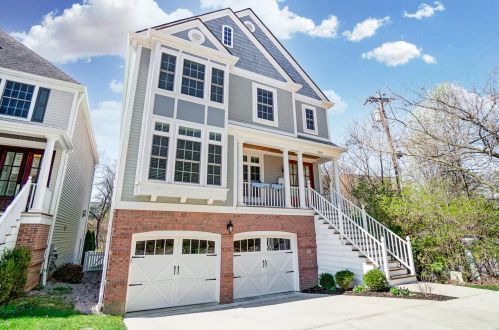 3207 Golden Ave, Cincinnati, OH 45226-2008
