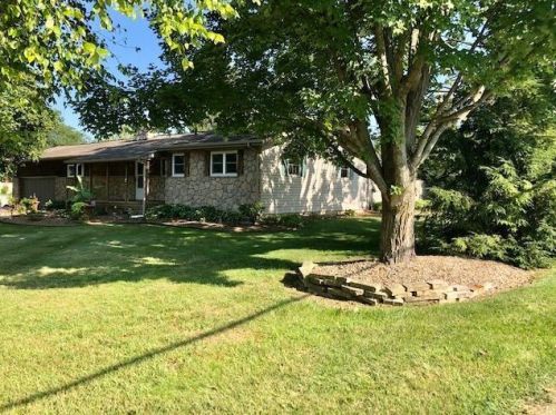 243 Linda Ave, Pataskala, OH 43062-8743