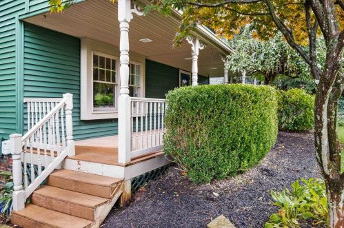 327 Ritter Rd, Sewickley, PA 15143-9586