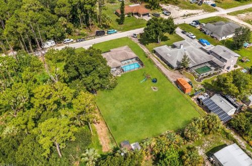 316 Robert Ave, Lehigh Acres FL 33936-4338 exterior