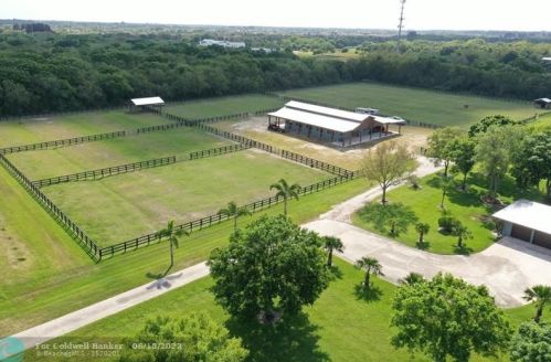 6075 1st St, Vero Beach FL  32968-9521 exterior