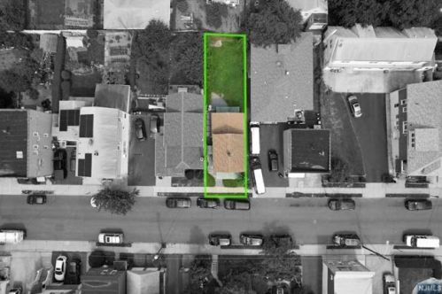 57 Malcolm Ave, Outwater NJ  07026-1523 exterior