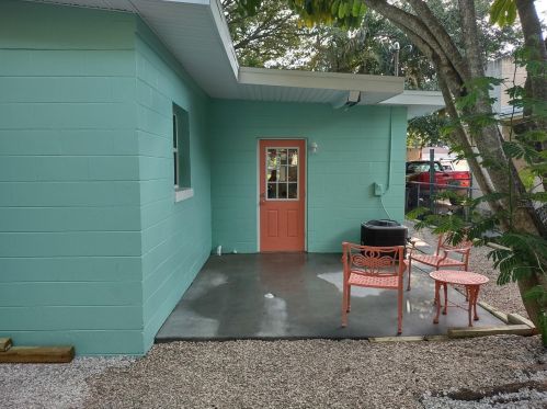 7889 64th St, Pinellas Park FL  33781-2122 exterior