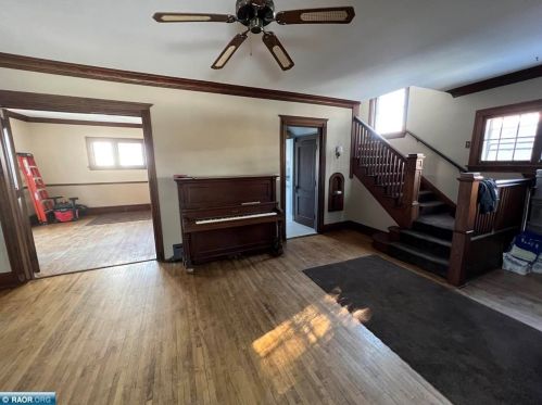 2109 4th Ave, Hibbing MN  55746-1517 exterior