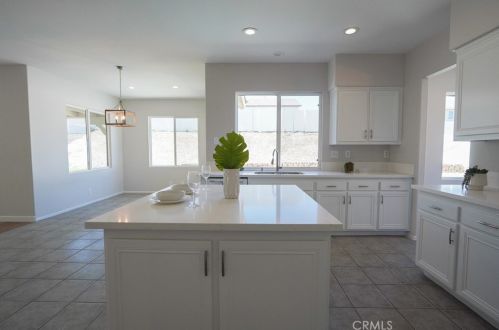 42333 Ridge View Dr, Lancaster CA 93536-7382 exterior