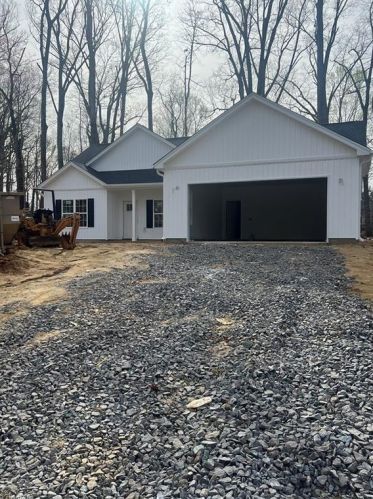 138 Carolina Ave, Farmington, NC 27028-5107