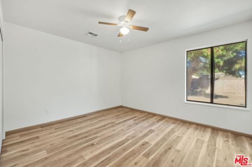 1621 Lingard St, Lancaster CA 93535-3442 exterior