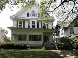 2606 Irving Ave, Minneapolis MN  55408-1047 exterior